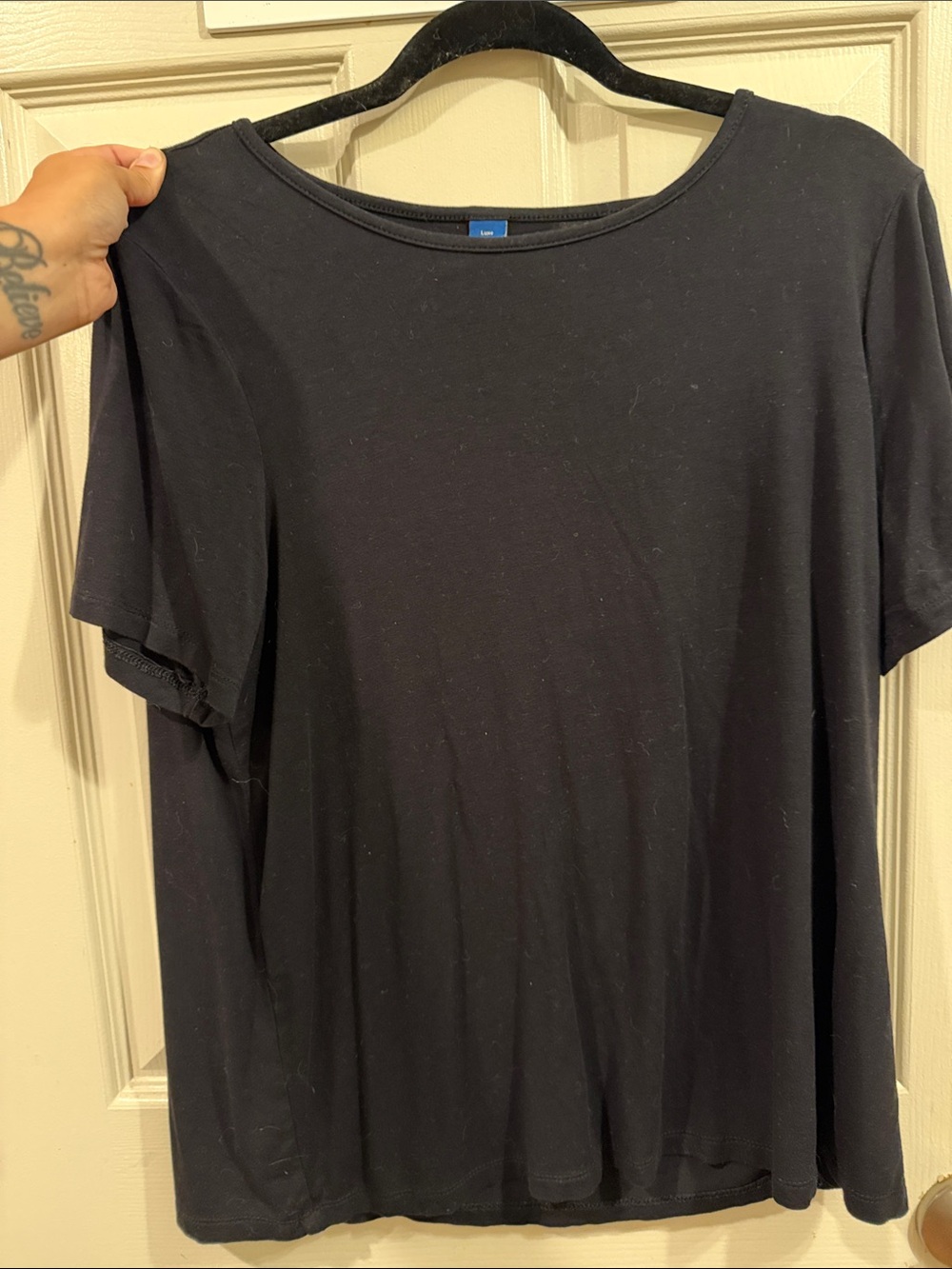 Classic Black womens black loose fit tee